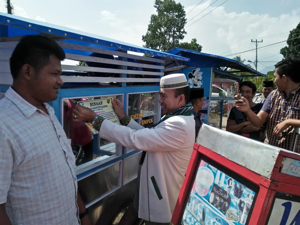 BAZNAS Pasaman Salurkan Bantuan Dana Di Ranah Syamsiar Thaib   
