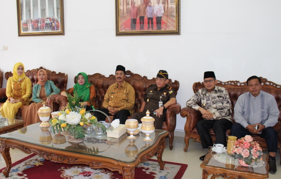 BA’DA LIBUR LEBARAN, PEMKAB PASAMAN ADAKAN OPEN HOUSE ASN DI RUMAH DINAS BUPATI 