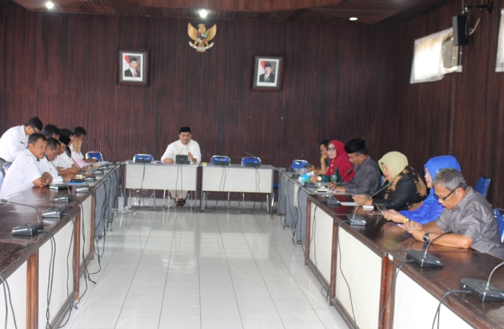 DPRD Kabupaten Pasaman Selenggarakan Rapat Gabungan, Bahas Tentang Hak Administrasi dan Keuangan Bagi Pimpinan dan Anggota Dewan