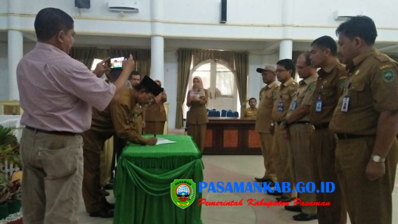 PEMDA PASAMAN ADAKAN RAPAT KOORDINASI PENANGGULANGAN KEMISKINAN DAN PERCEPATAN PENURUNAN STUNTING