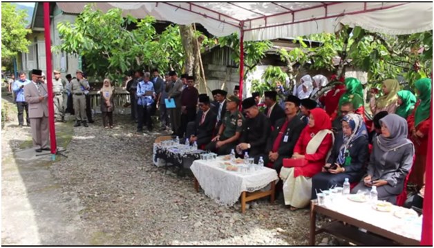 Kadisdikbud Drs. H. Asari. M.Pd Sampaikan Auto Biografi Tokoh Pendidikan Pasaman Almarhumah Syamsiar Thaib Di Hardiknas 2019