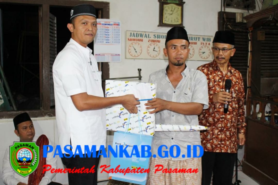 BANK NAGARI CABANG LUBUK SIKAPING BERBAGI BERKAH RAMADHAN BERSAMA MASJID AL-AZHAR KAUMAN SELATAN