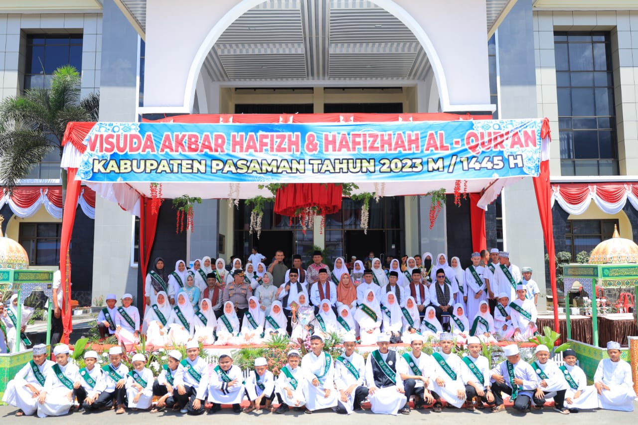Hafal 30 Juz, Dihadiahi Umroh Bupati Benny Utama Bertekad Wujudkan Pasaman Menjadi Perkampungan Al-quran