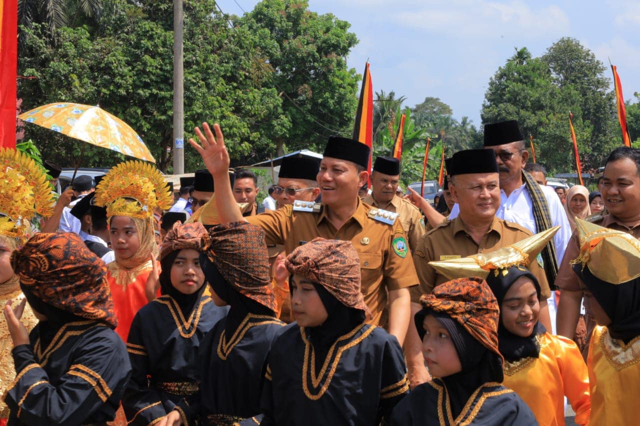 Disambut meriah, Dengan semangat Bupati Pasaman Sabar AS, buka MTQ Nagari Binjai Kec Tigo Nagari