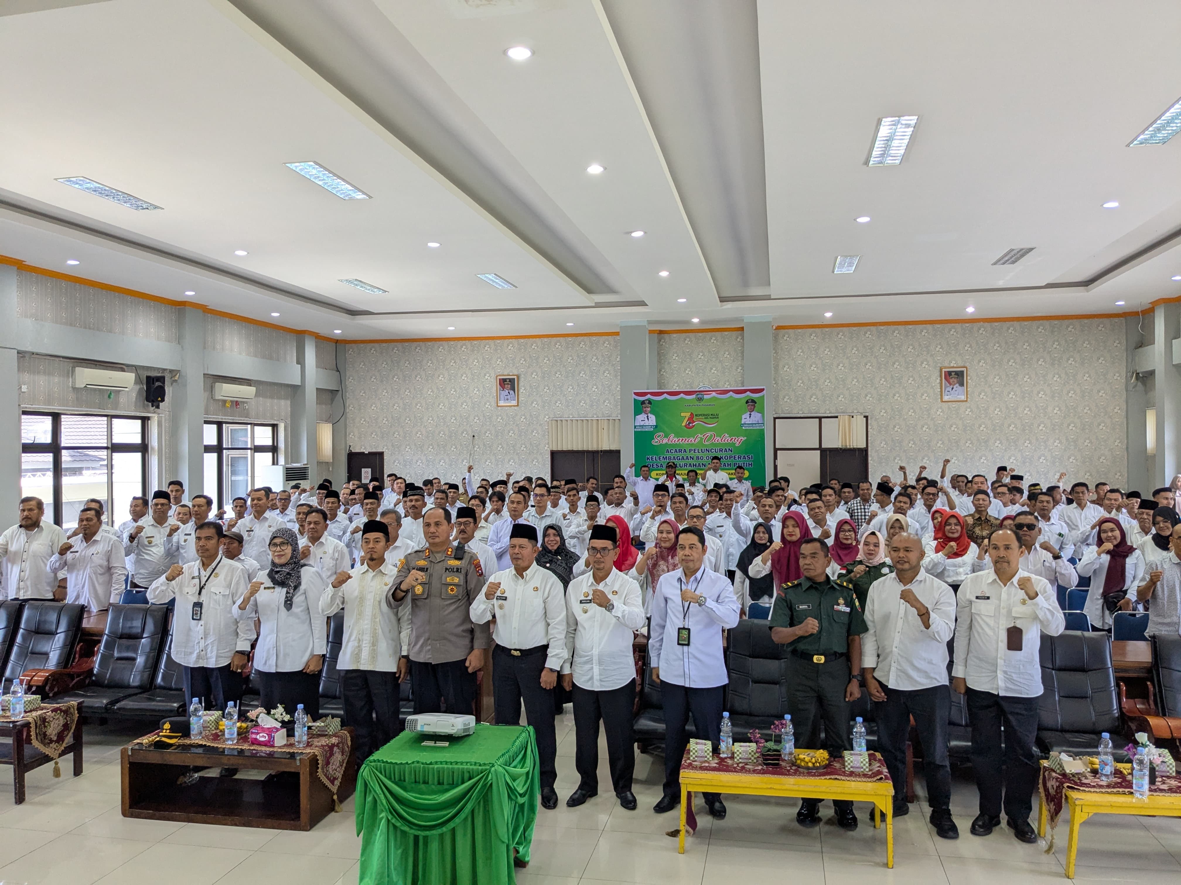 Bersama Bupati Welly Suhery dan Forkopimda, Wali Nagari se Pasaman Ikuti Peluncuran KMP Bersama Presiden Prabowo