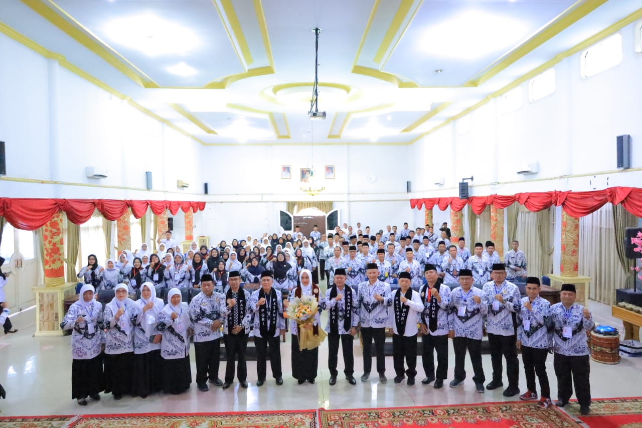 Bupati Welly Suhery Buka Konkab PGRI Pasaman 2025, Zulfajri terpilih Aklamasi