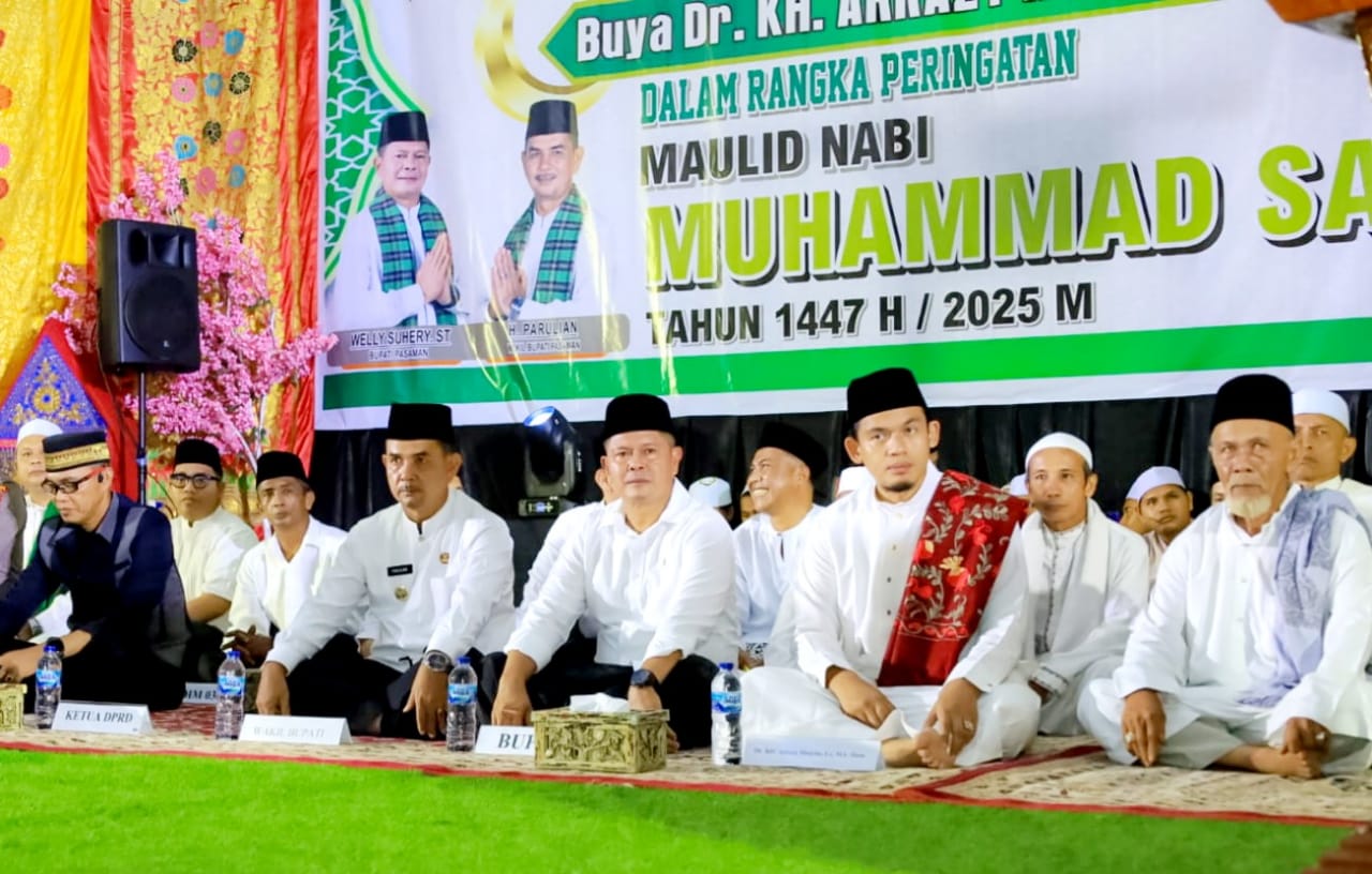 Peringatan Maulid Nabi Bersama Buya Arrazi Hasyim, Bupati Welly Suhery Ajak Wujudkan Pasaman Bangkit