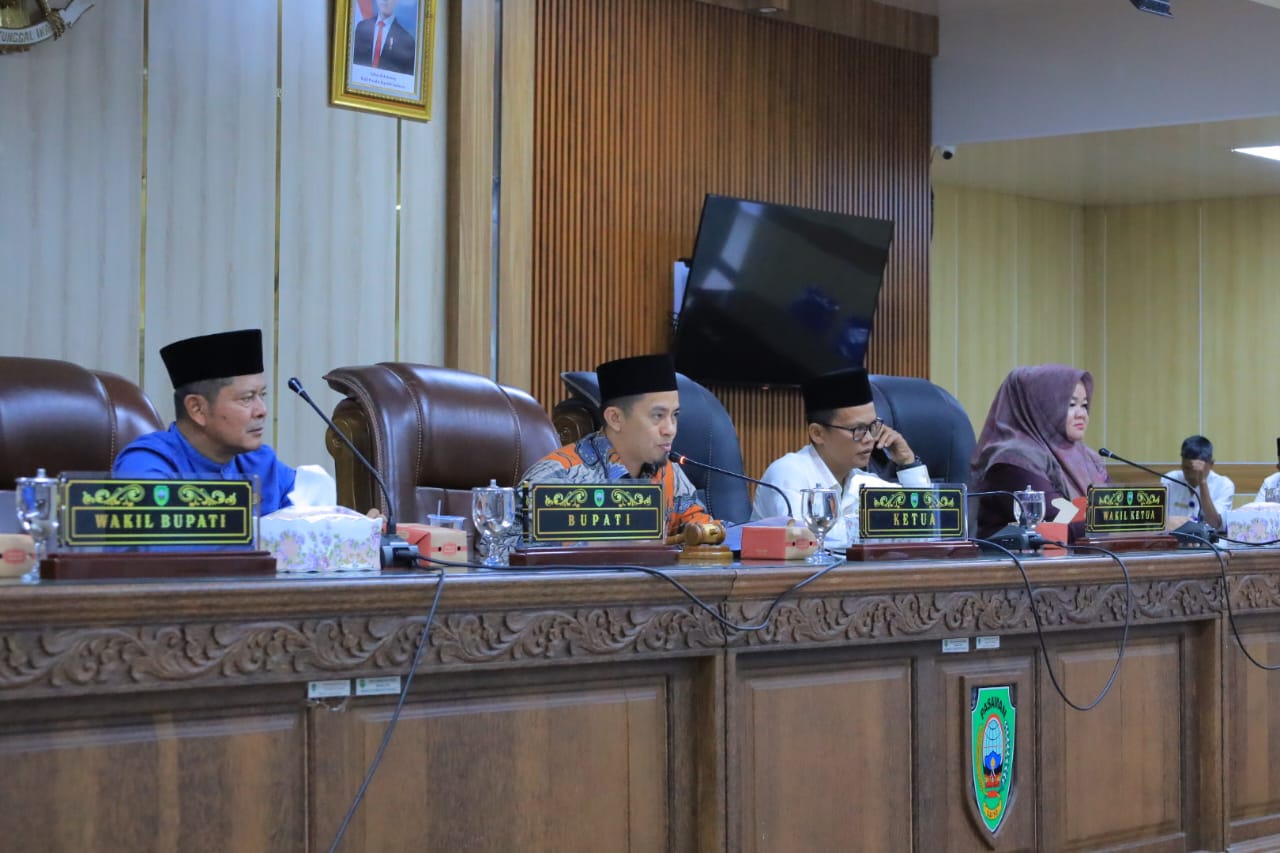 DPRD Pasaman Sampaikan Pandangan Umum terhadap Rancangan APBD Perubahan 2025