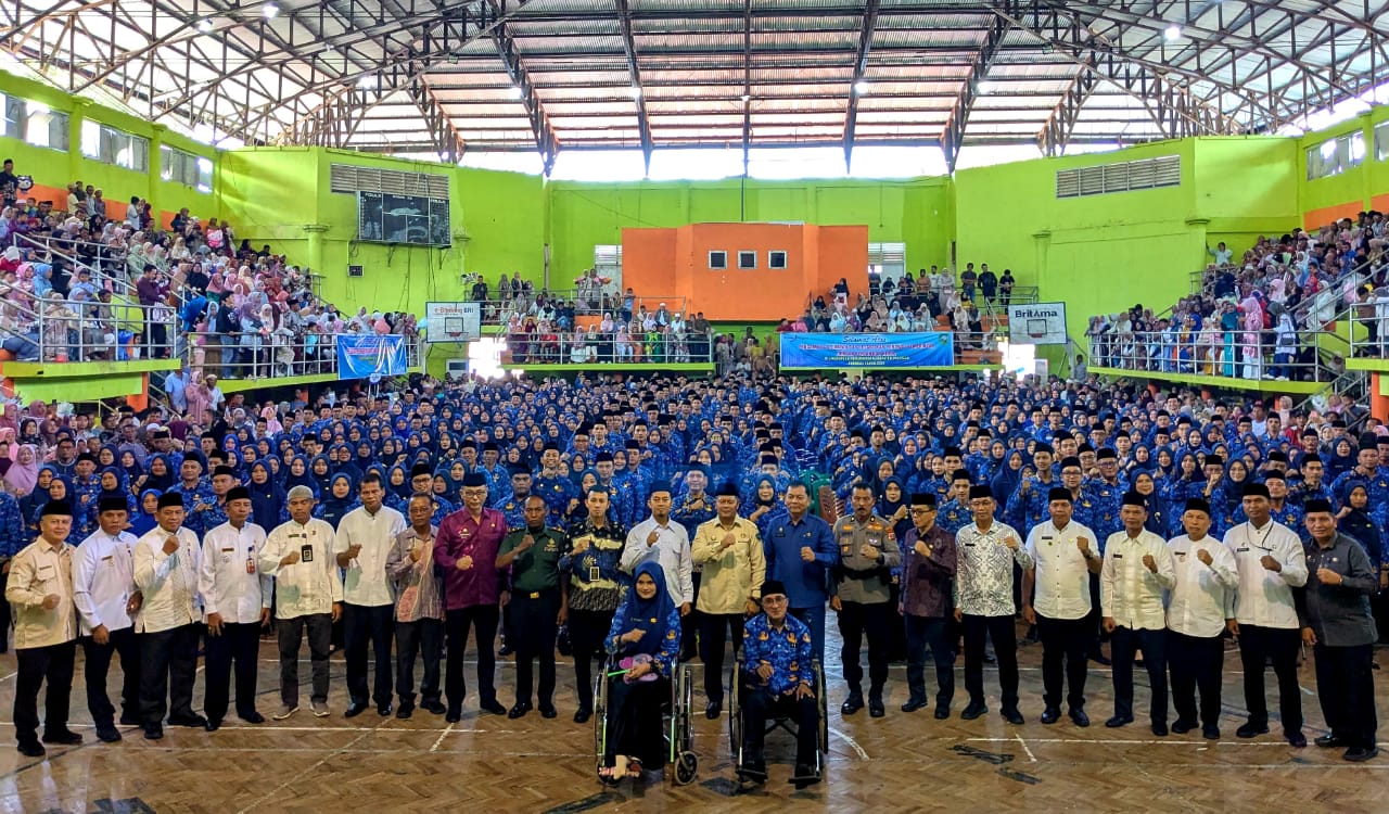 Bupati Pasaman Welly Suhery Lantik 646 PPPK Formasi Tahun 2024