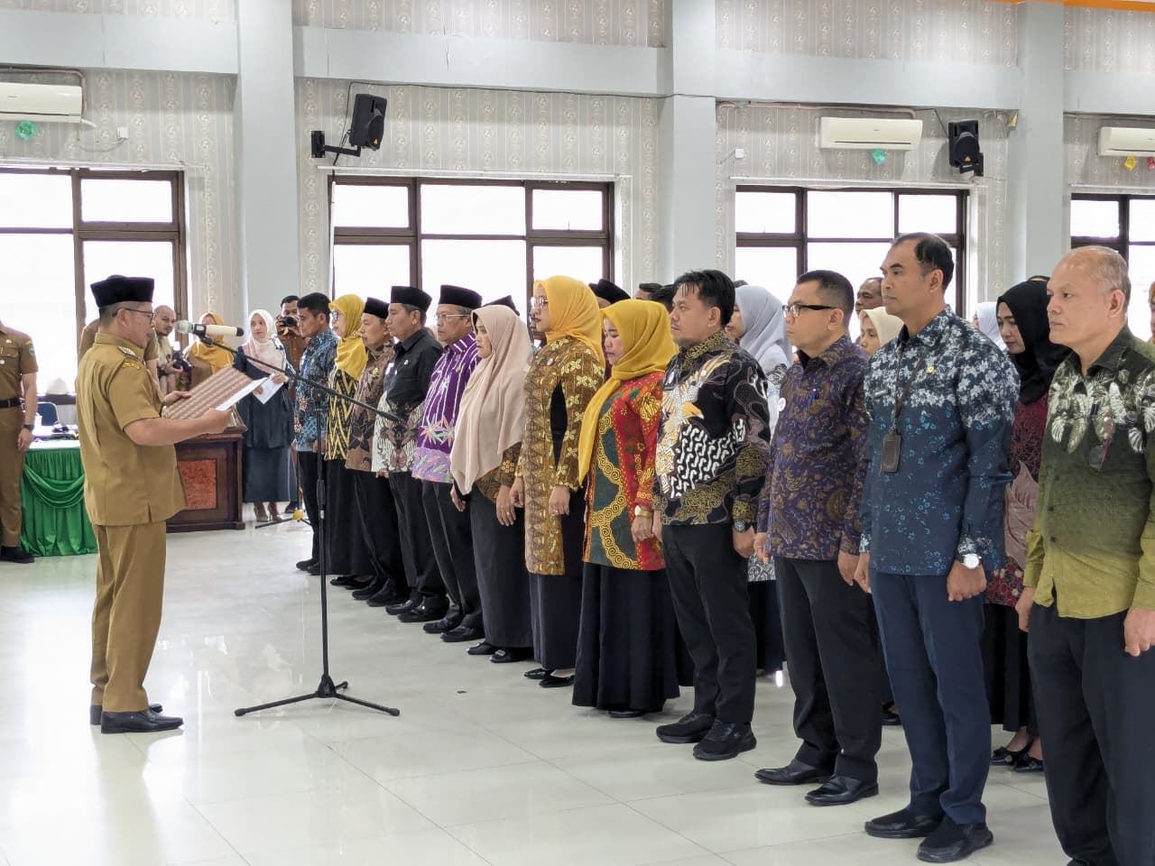 Bupati Welly Suhery Kukuhkan Tim Pembina Posyandu Pasaman, Yang Dipimpin Ny. Lusi Welly Suhery