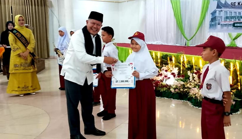Momen HUT Pasaman ke-80, Bupati Buka Akreditasi Perpustakaan se-Kabupaten Pasaman