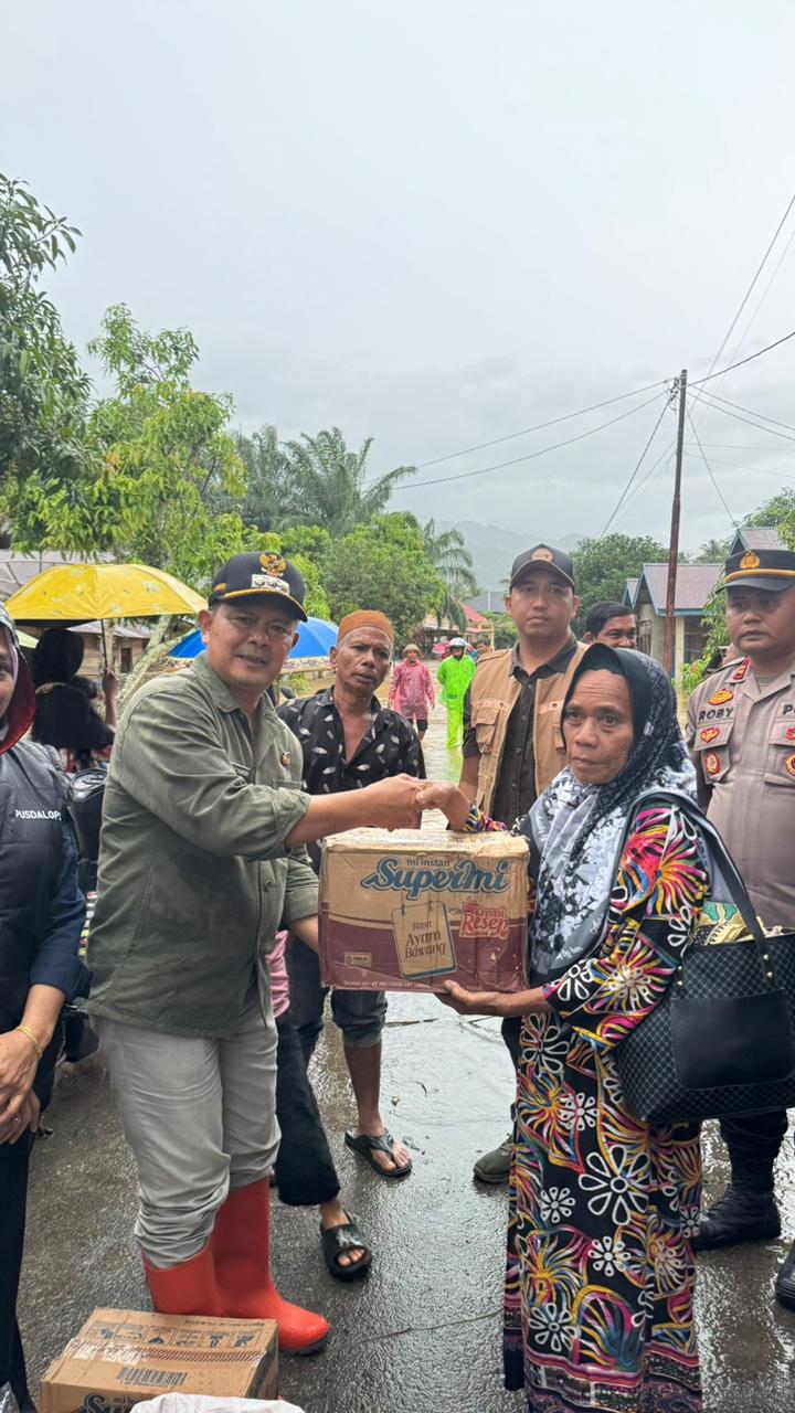 Pasaman Tanggap Darurat Bencana, Bupati Welly Imbau Penanganan Bencana Harus Dilakukan Secara Bersama