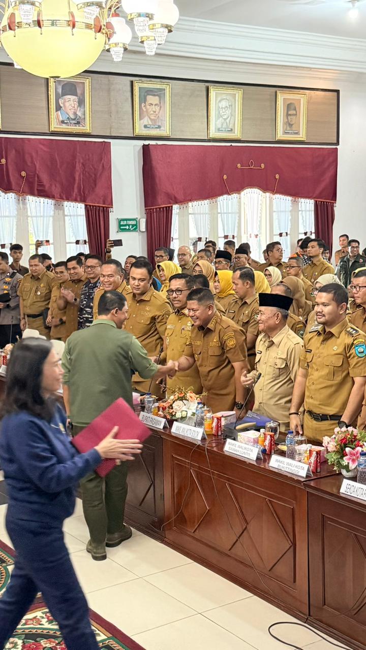 Dialog Bupati Welly dengan Mendagri Terungkap: Ada Program 300 Ribu Jembatan Gantung
