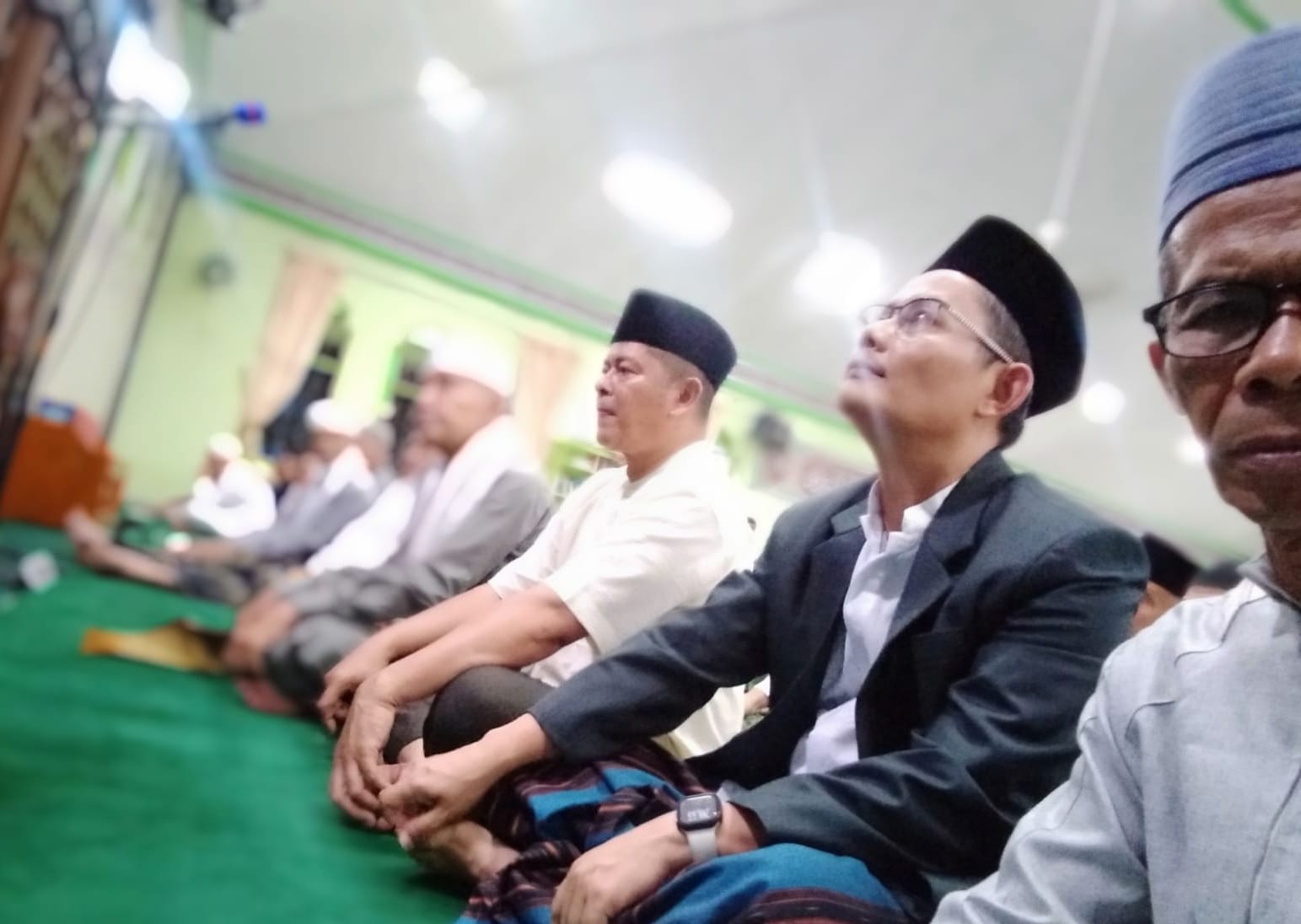 Tarawih Perdana Ramadan 1447 H, Bupati Welly Ajak Warga Perkuat Iman dan Kepedulian Sosial