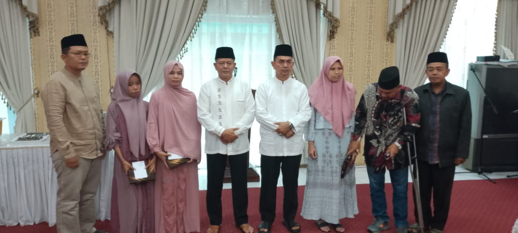 Air mata Bupati Pasaman jatuh menetes , saat Pidato mengundang anak yatim dan disabilitas buka bersama