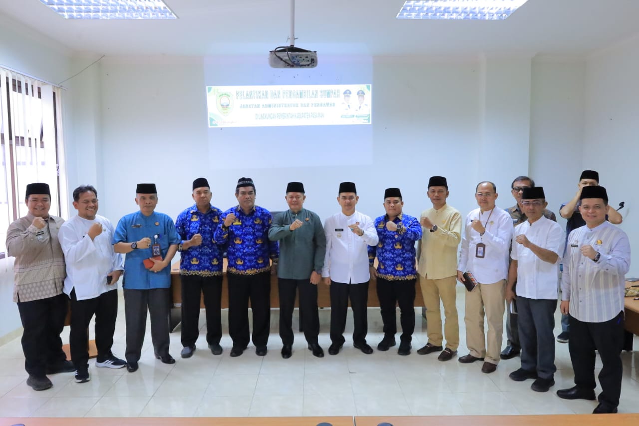 Lengkapi Struktur Pemerintahan , Bupati Welly Suheri Lantik sejumlah pejabat administrator dan pengawas , 