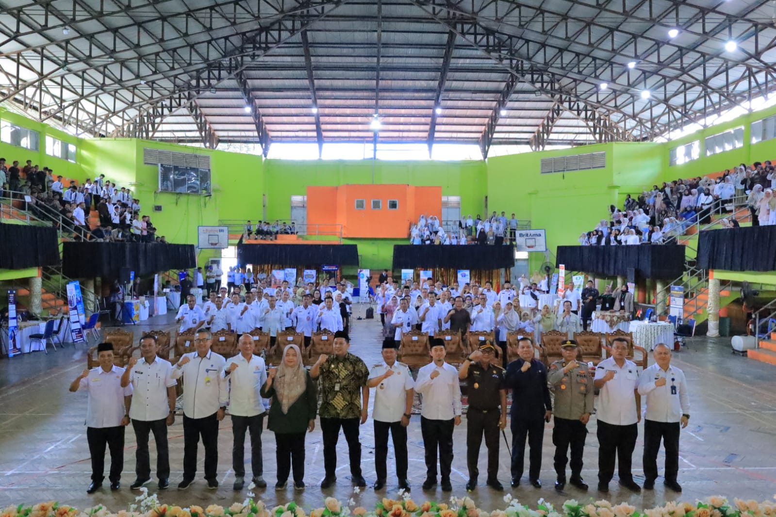 Job Fair Pasaman 2026 Resmi Dibuka, Ribuan Pencari Kerja Padati GOR Tuanku Rao
